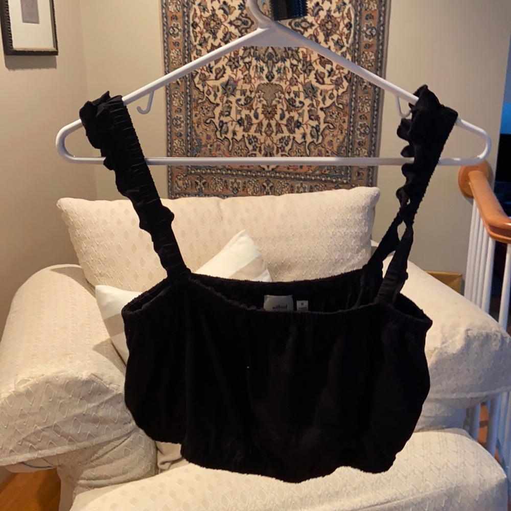 Wilfred black crop top!